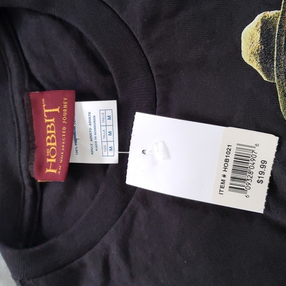 NWT Official Hobbit Shirt Size M - Picture 3 of 5